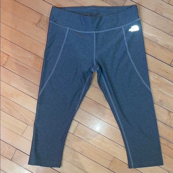 The North Face Women’s Grey Capri Leggings - Picture 1 of 4